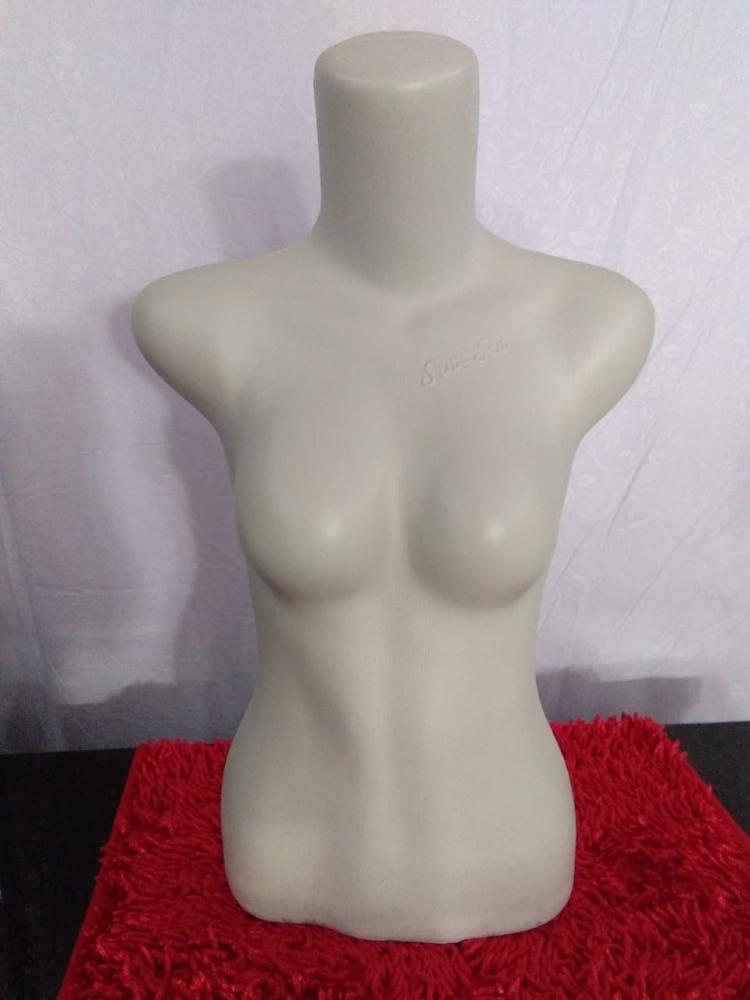 Mannequin Dewasa Setengah Badan Wanita