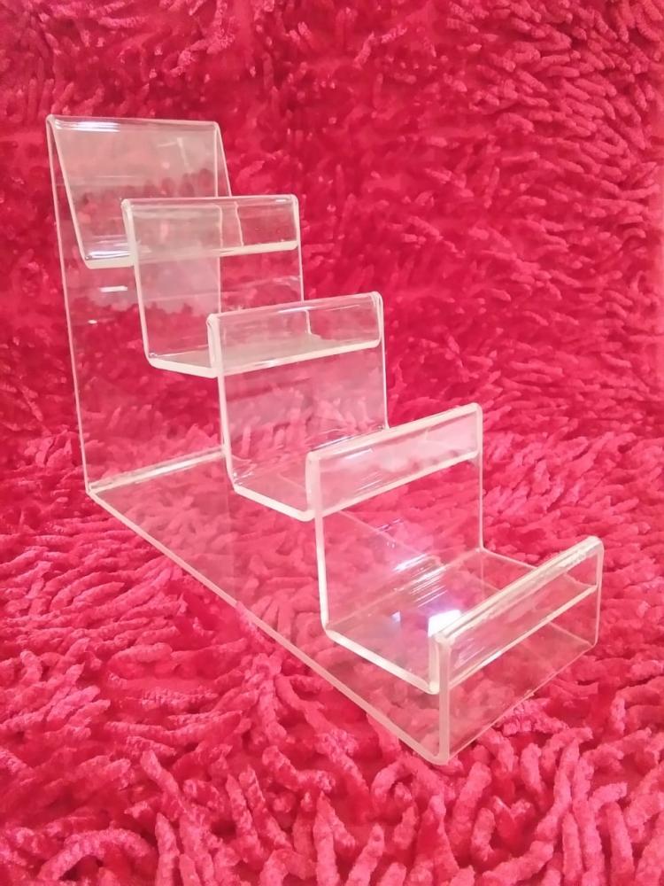 Rak Display Dompet Acrylic